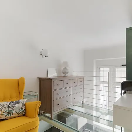 Apartment Guesthost - Comfortable Loft Citta Studi Milan