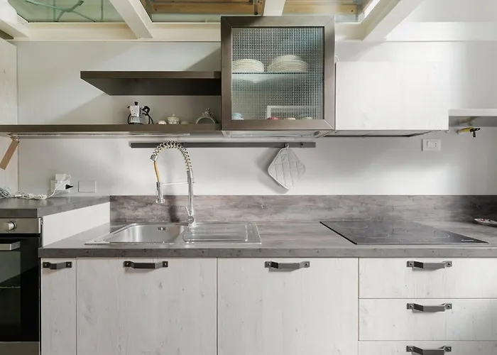 Guesthost - Comfortable Loft Citta Studi Lejlighed