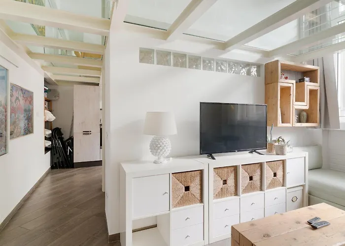 Lejlighed Guesthost - Comfortable Loft Citta Studi *