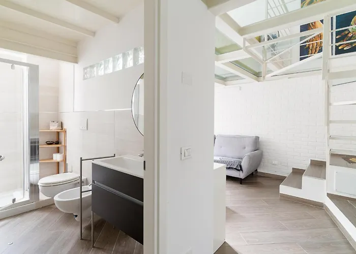 Guesthost - Comfortable Loft Citta Studi * Milan