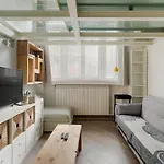 Guesthost - Comfortable Loft Citta Studi Appartement *