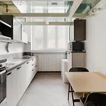 Guesthost - Comfortable Loft Citta Studi * Milan